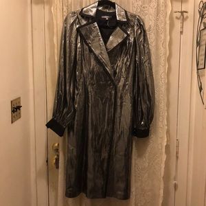 BILL BLASS(NEW BUT W/O TAG-SILVER METALLIC & BLACK